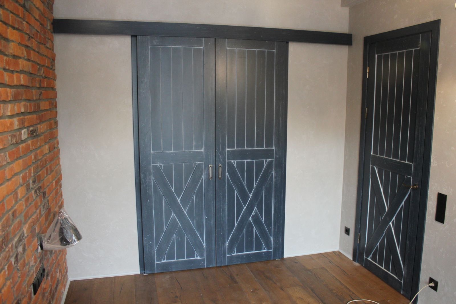 картинка Раздвижные двери в стиле лофт от магазина Двери-пром