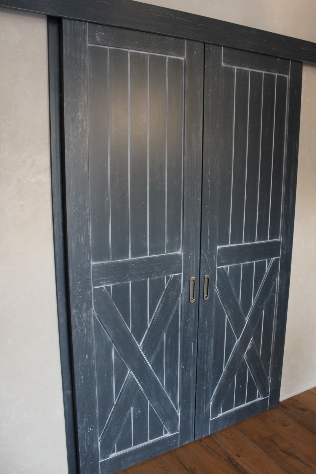 картинка Раздвижные двери в стиле лофт от магазина Двери-пром